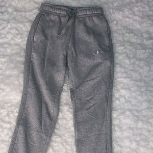 LIKE BRAND NEW WOMEN’S ADIDAS SWEATPANTS!!!